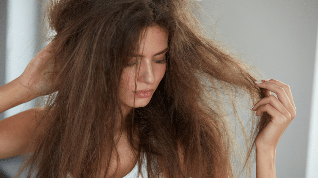 girl with frizzy hair